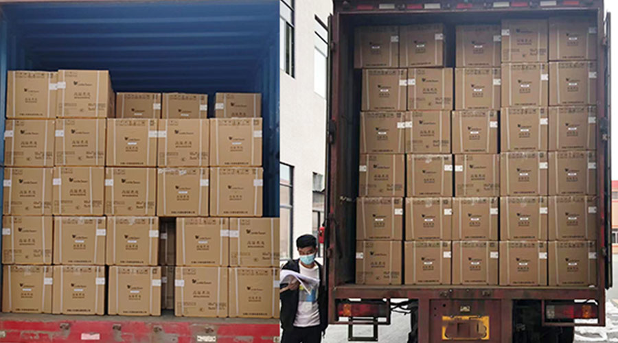 集裝箱裝柜進(jìn)行時(shí)！金環(huán)電器客戶迷你洗衣機(jī)順利發(fā)貨！