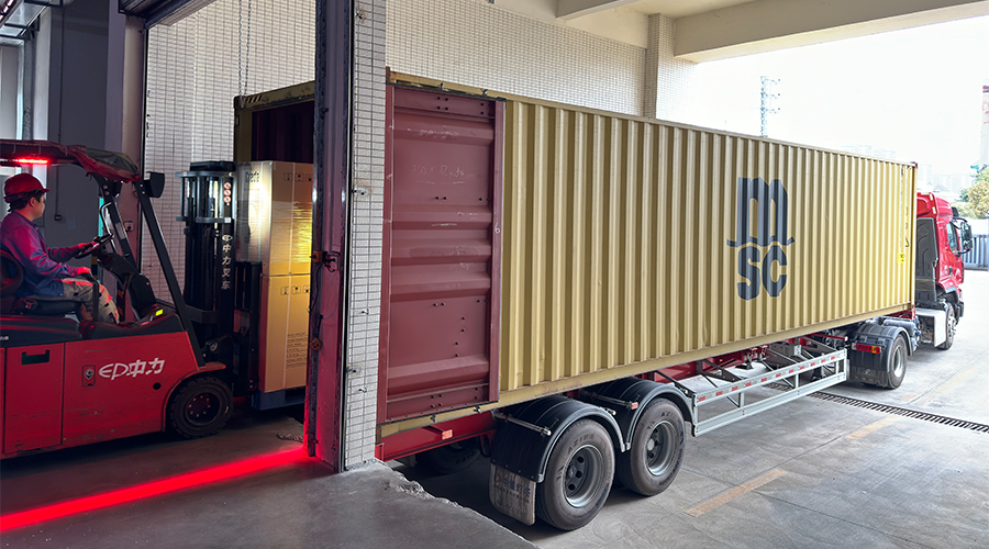 熱泵烘干機裝柜出貨